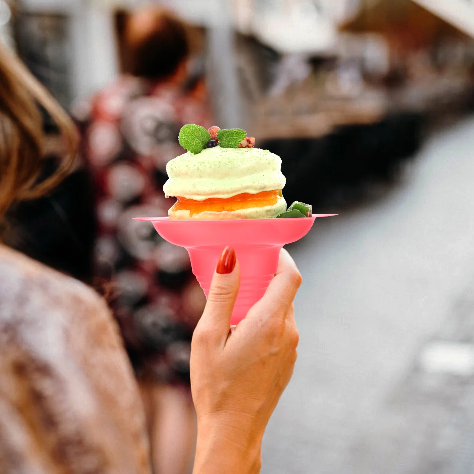 

100pcs Disposable Ice Cream Cups Small Dessert Bowls Plastic Shot Glasses Smooth Container Mini Pudding Cone