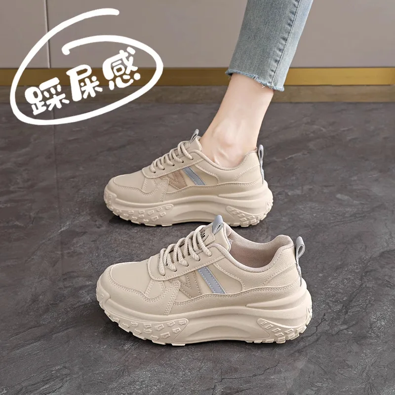 

Sports shoes for women in the autumn of 2025 new soft soled shoes that are not tiring for women's casual dad shoes