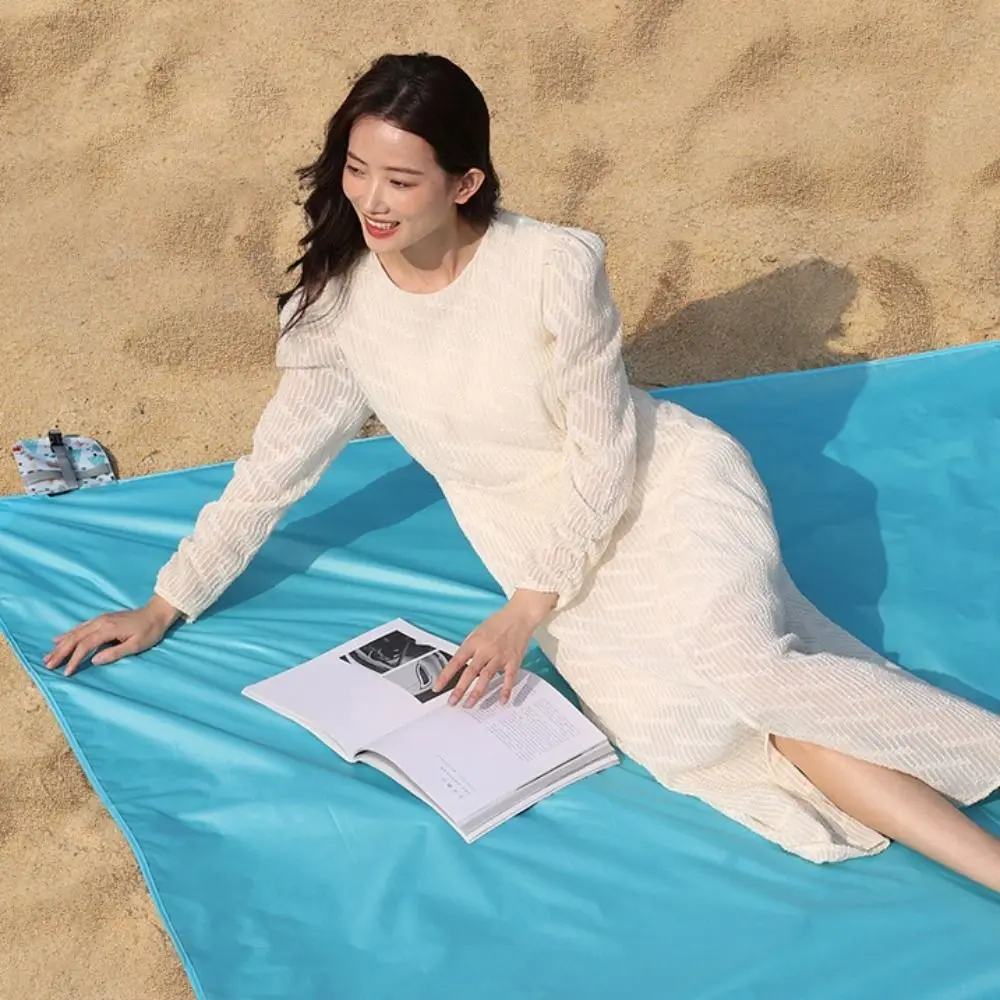 

Pocket Size Outdoor Picnic Mat Moisture-Proof Waterproof Portable Picnic Mat Foldable Lightweight Camping Ground Cloth