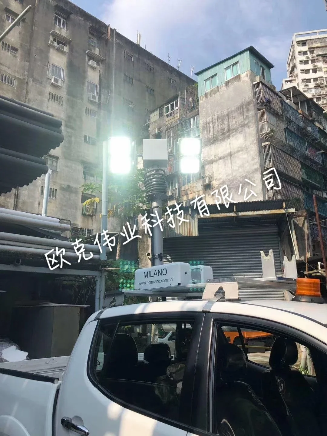 Torre de luz telescópica pneumática montada no telhado do veículo de Xi1.8m LED