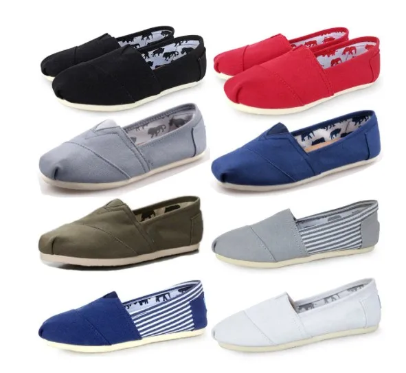 New Couple Canvas Shoes Solid Color Flat Casual Shoes Ladies Canvas Shoes Lazy Purchase Men\'s Shoes Cover Foot Casual Shoes