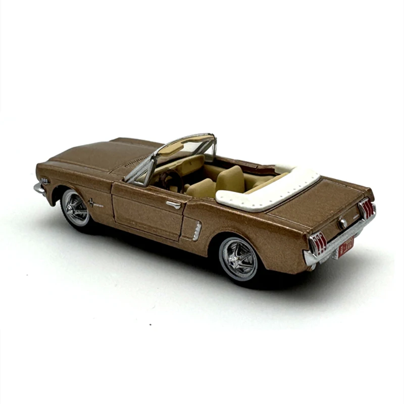 OXFORD 1:87 Scale Diecast Alloy Ford Mustang Convertible Toys Cars Model Classics Nostalgia Adult Souvenir Gifts Static Display