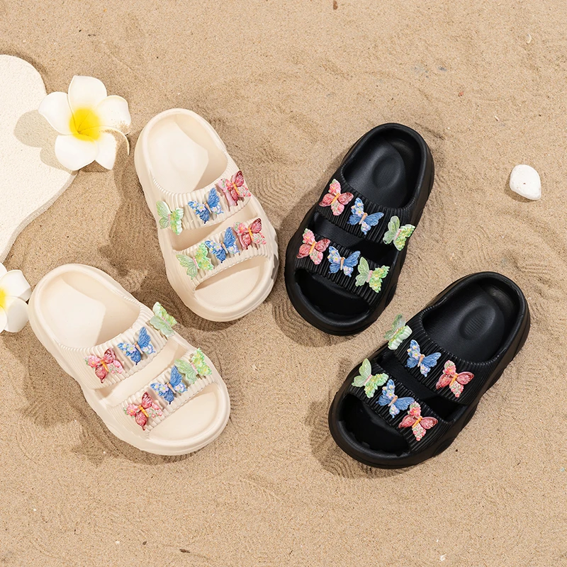 

Повседневная домашняя обувь для девочек с разноцветными бабочками, милые детские тапочки с открытым носком, новинка 2026, модная детская обувь для ванной, мягкая