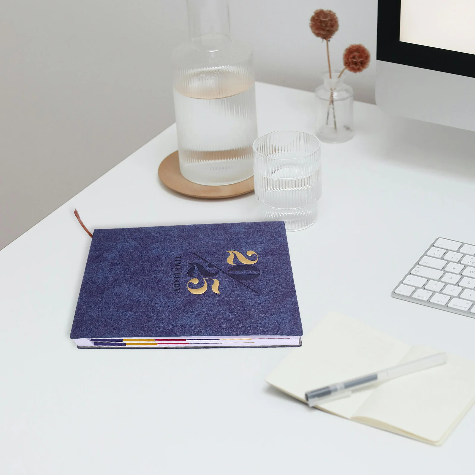 

2025 Yearly Agenda Planner Book Daily Diary Calendar Notebook for Time Management Weekly Planner Journal Planners