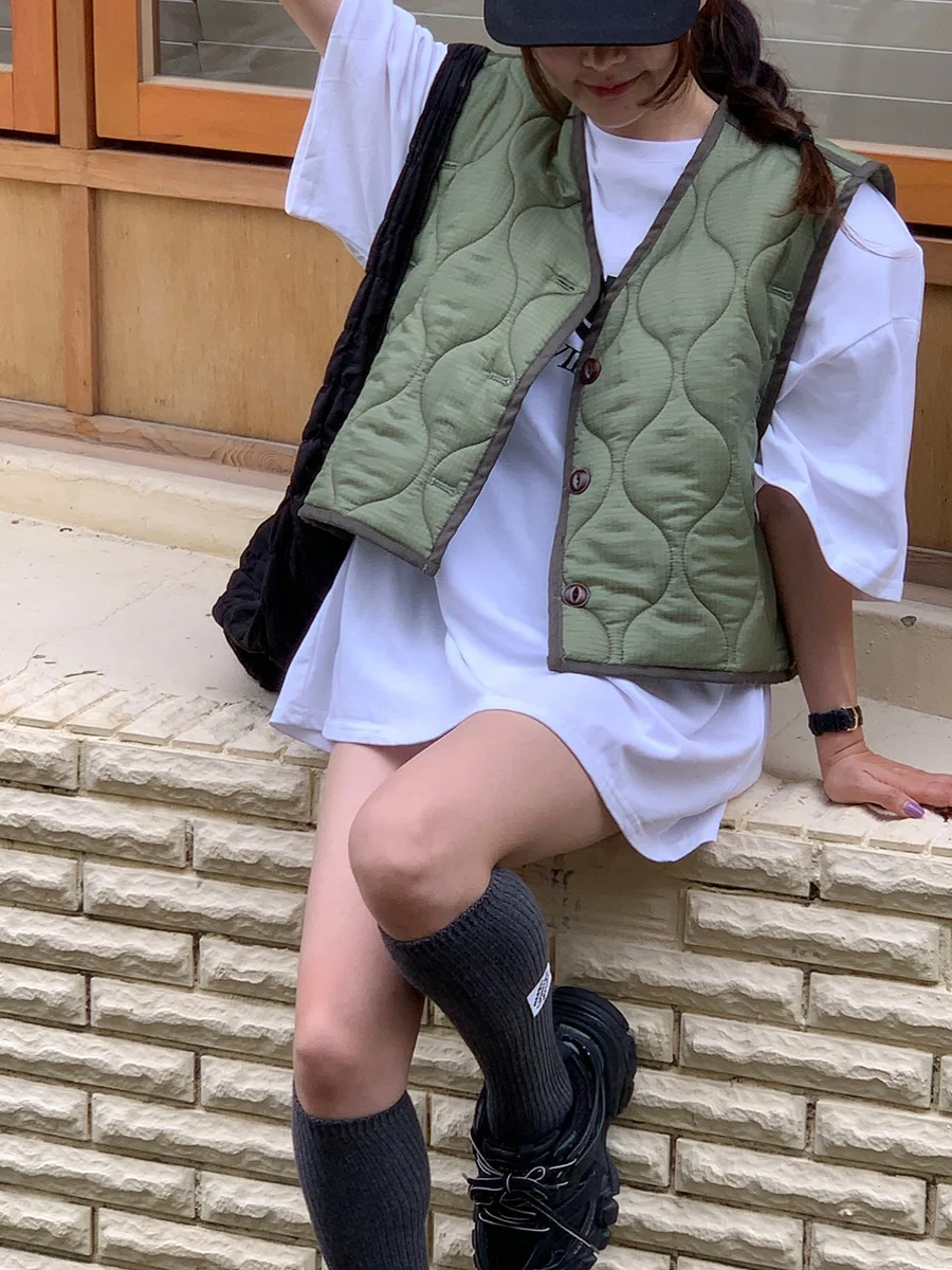 Retro Loose Women's Cotton Vest Svel Quilted Wave Texture Warm ort Jaet V-Ne Single Button Closure Winter Outerwear