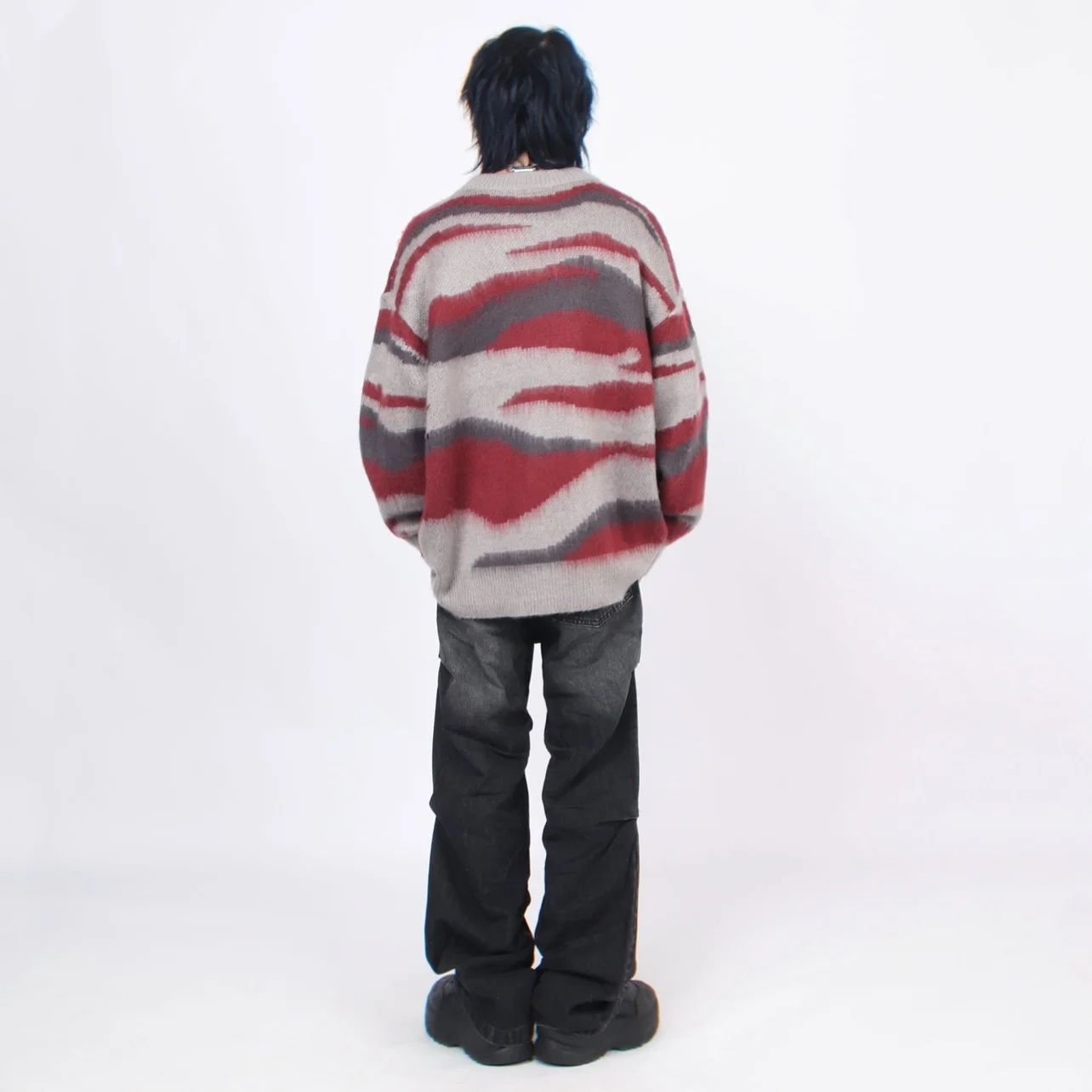 الخريف الشتاء الشارع نمط الرجال غير النظامية مخطط أسود رمادي سترة الأمريكية زوجين أحمر رمادي فضفاض لينة محبوك سترة #5