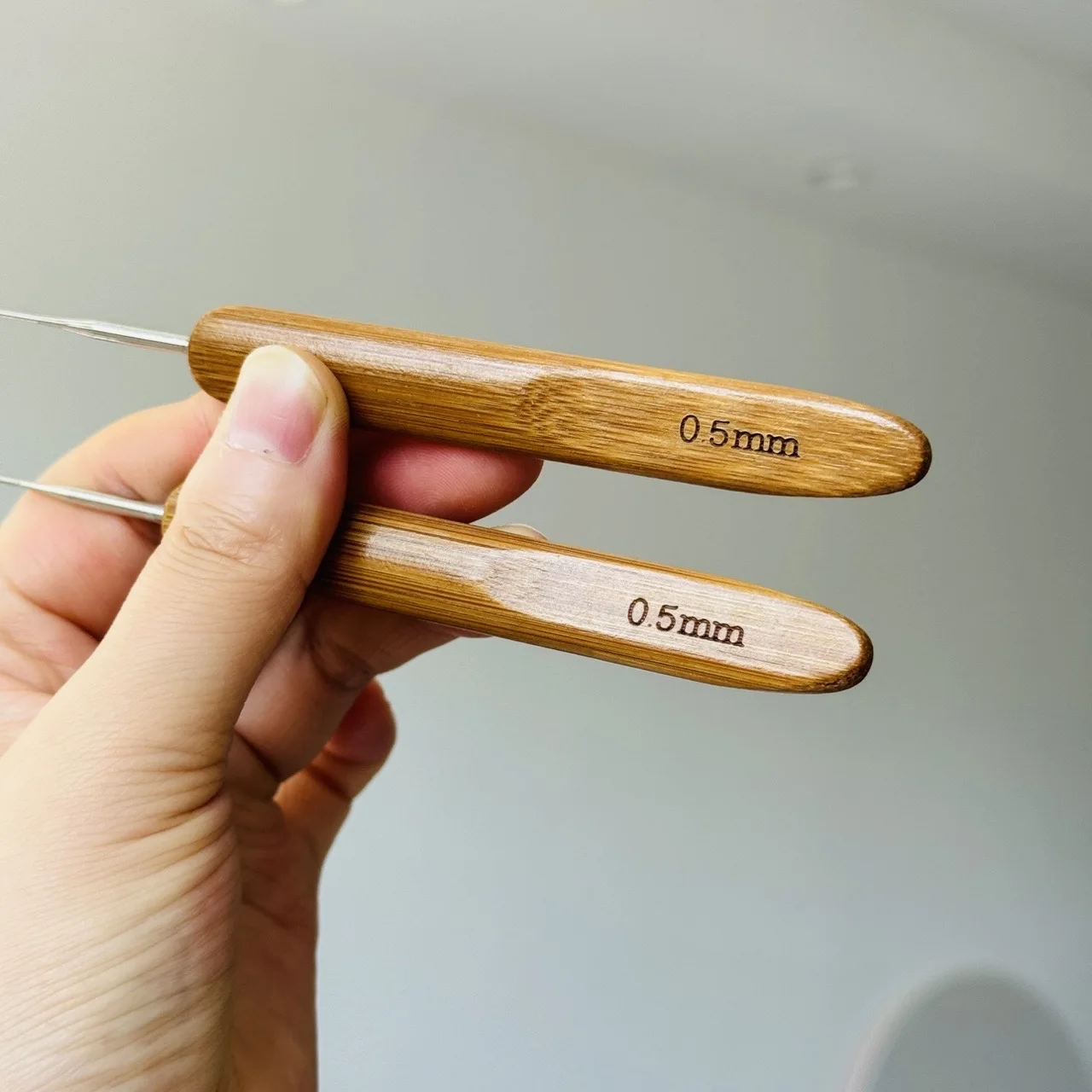 Bamboo Handle Crochet Needle 0.5mm/0.75mm 1/2/3 Prong Dreadlock Hook for Hair Extension & Wig Making