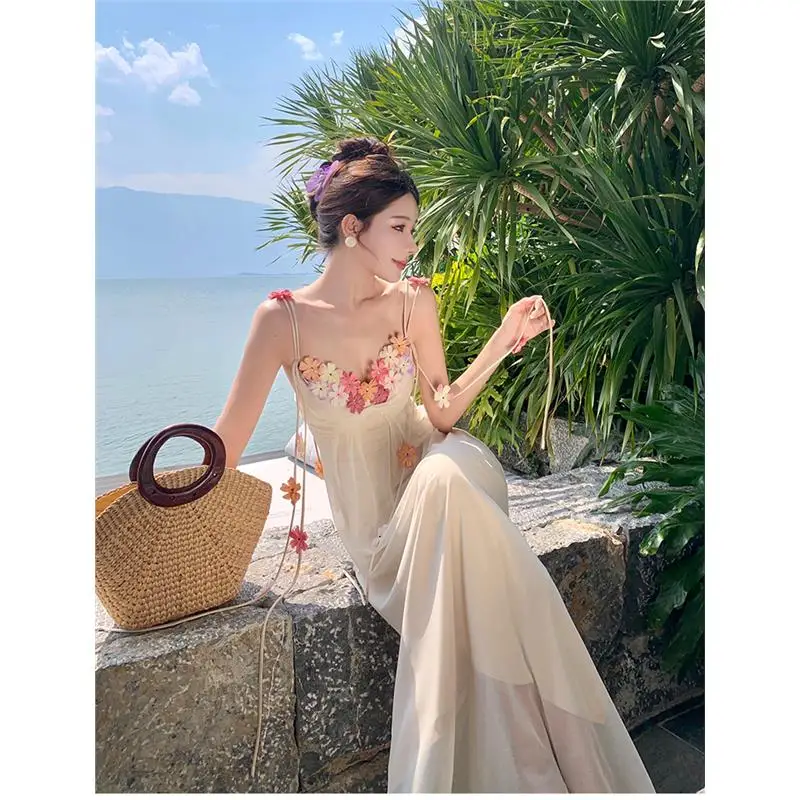 فستان طويل أنيق بدون أكمام مع تصميم مفرغ، تنورة ماكسي نسائية، فستان صيفي رقيق لإجازات الصيف، تصميم عصري بلون نقي وأسلوب أنثوي #1