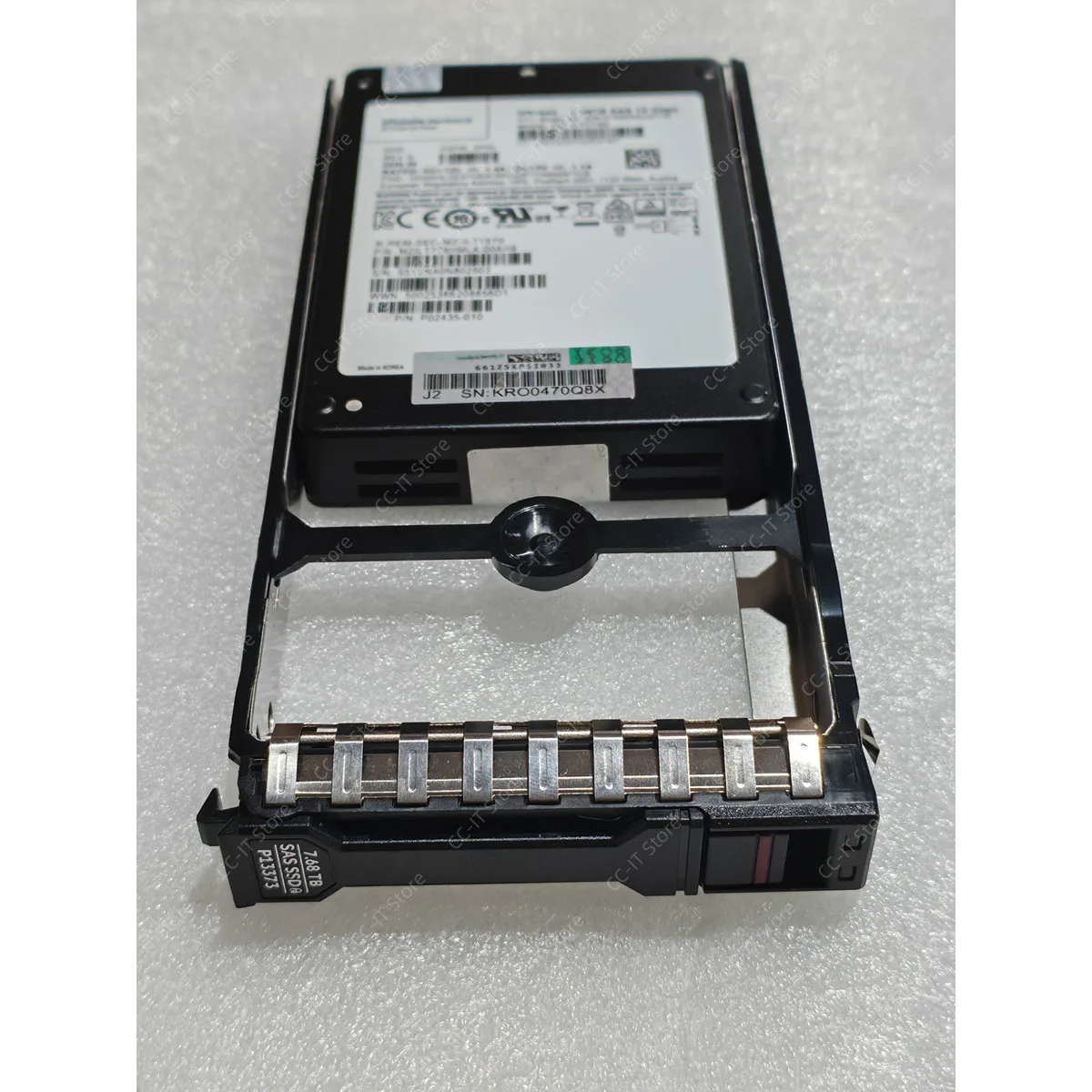 R0Q00A P13373-001 P02435-010 ARFX7680S5xnFTRI MZ-ILT7T60 MZILT7T6HMLA-00AH9 PM1643 7.68TB SAS 12Gbps 2.5”Solid State Drive SSD