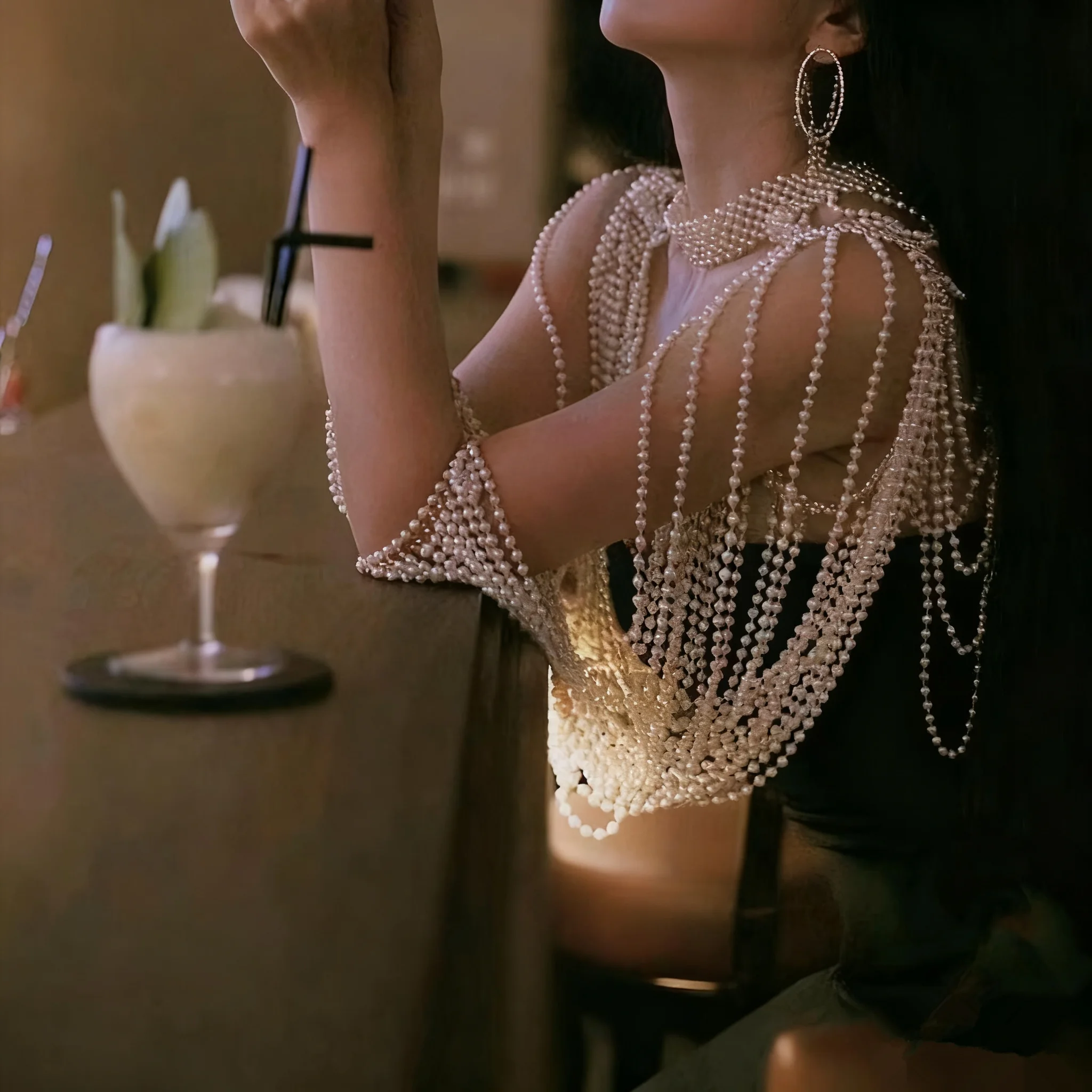 

Handmade Beaded European Luxury Pearl Imitation Bridal Gown Shoulder Chain Lightweight Elegant Wedding Shawl Accessory