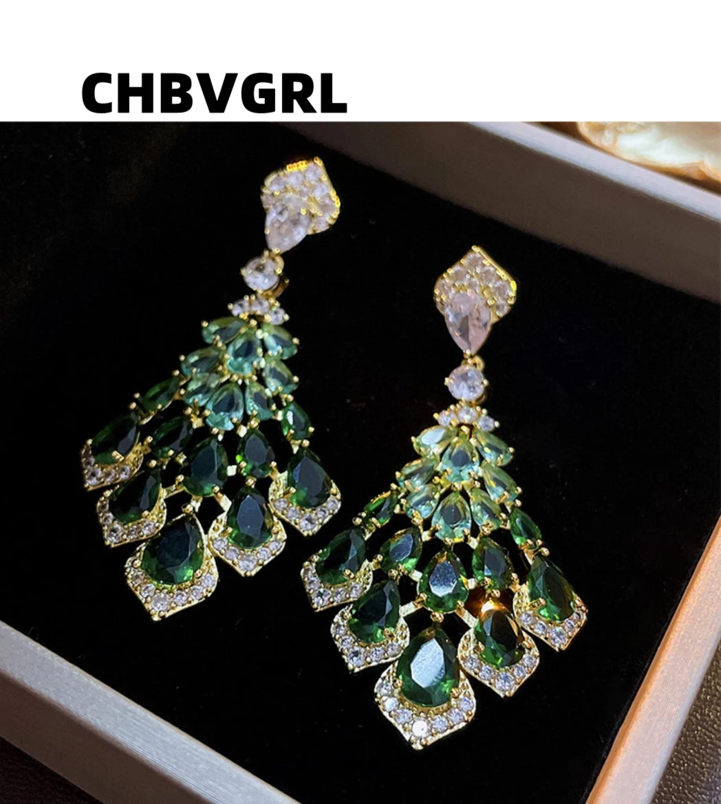 

Zircon Feather Earrings Retro Fashion High-end Feeling Earrings Hot Sale Luxurious Exaggerated New Earrings