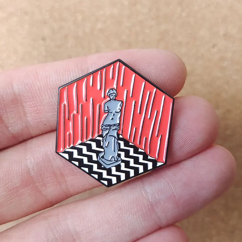 Funny TV Twin Peaks Enamel Pins Venus Badges Lapel pins Brooches Women Men Jewelry Accessories For Gifts