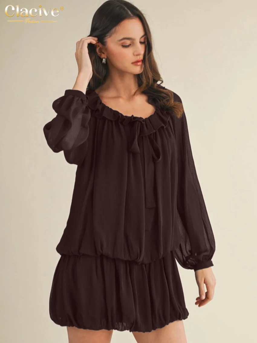 فستان نسائي بني فضفاض من Clacive موضة 2026 فساتين قصيرة غير رسمية برقبة دائرية وأكمام طويلة فستان كلاسيكي أنيق بطيات