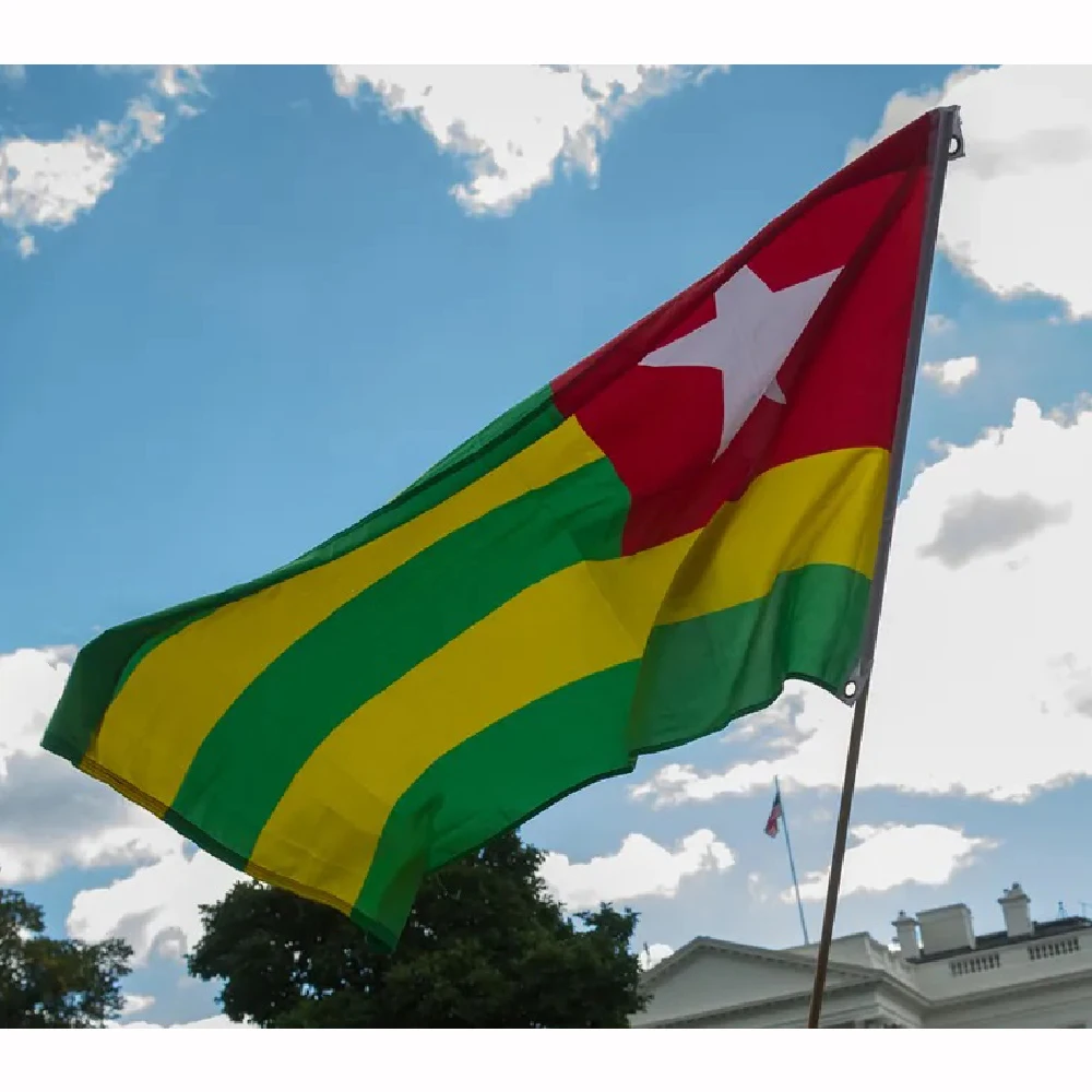 Yehoy hanging 90x150cm Togolese Republic Togo  Flag For Decoration
