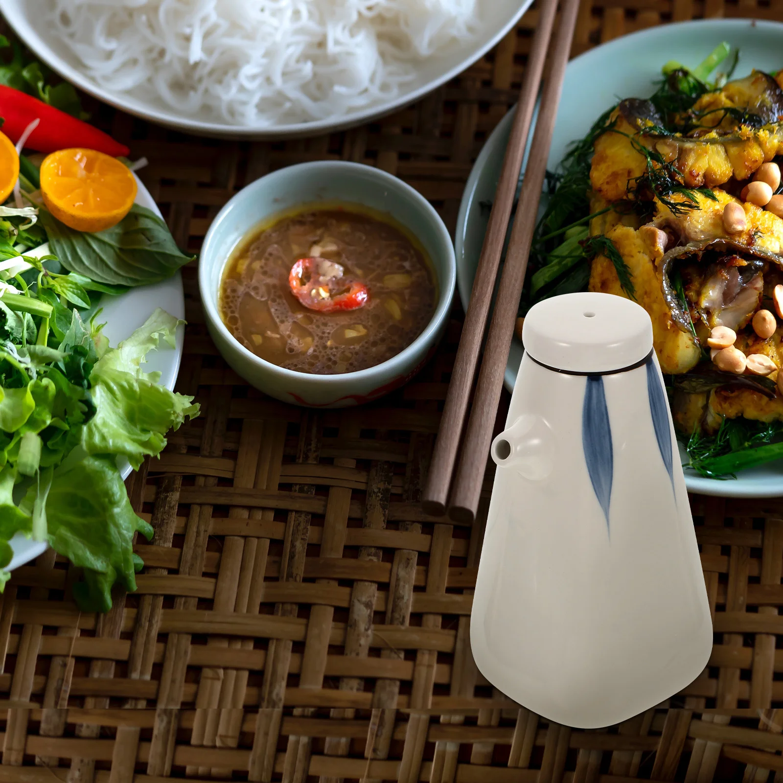 

Japanese Style Bamboo Leaf Sauce Bottle Multipurpose Oil Vinegar Dispenser Ceramic Condiment Holder Kitchen Use