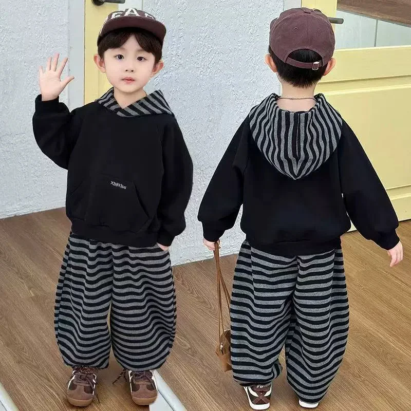 

Спортивные комплекты для мальчиков и девочек, детский верхний костюм, осенние толстовки с капюшоном, полосатые штаны, 2 шт., новая детская модная одежда, одежда для малышей