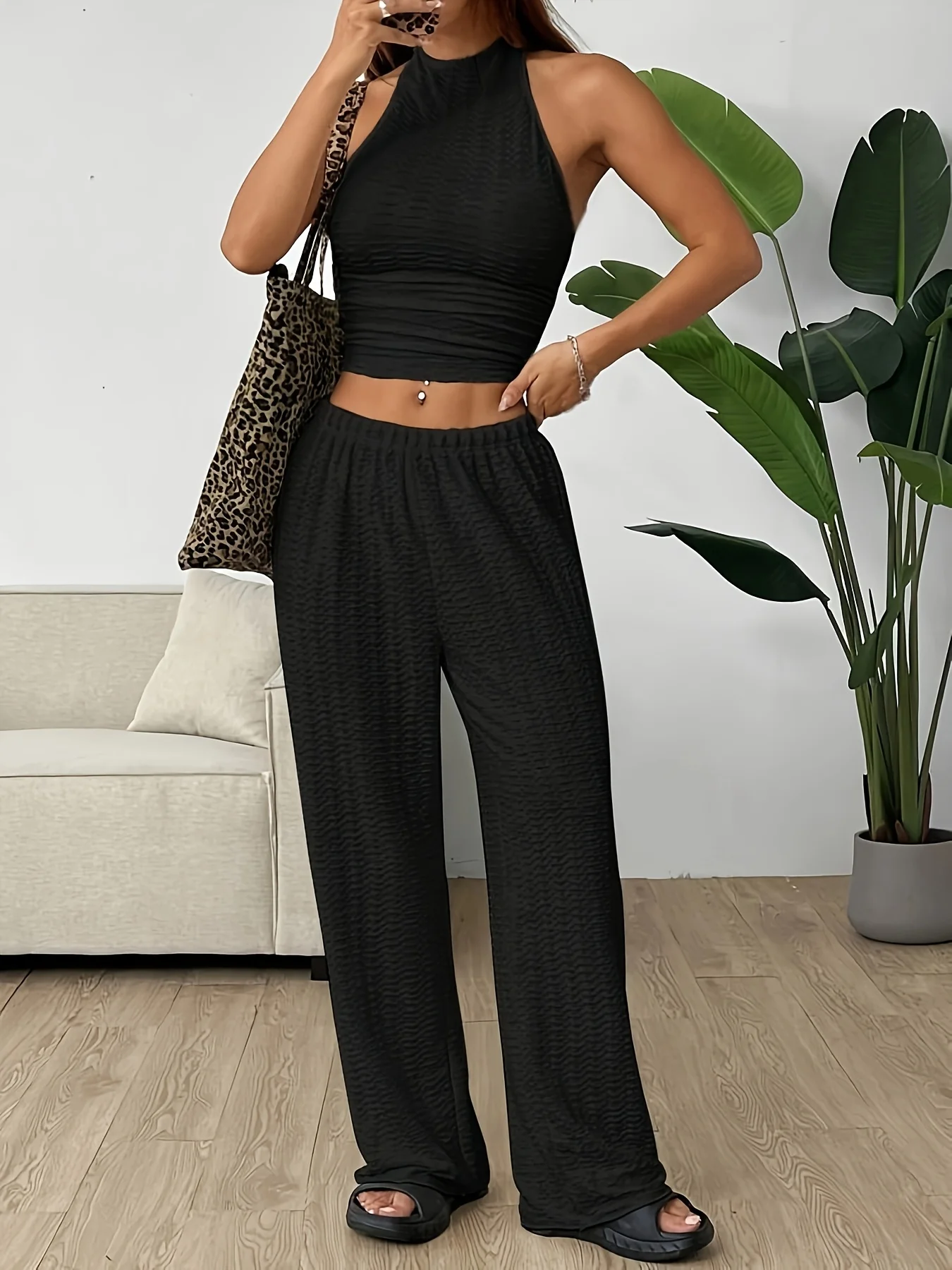 Women's Solid Color Black Hanging Neck Sleeveless Backless Top and Elastic Waist Straight Leg Pants Two-Piece Casual Wear, Comfо