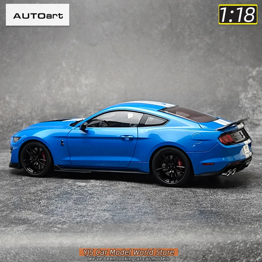 AUTOART 新 1/18 スケールフォードマスタングシェルビー GT500