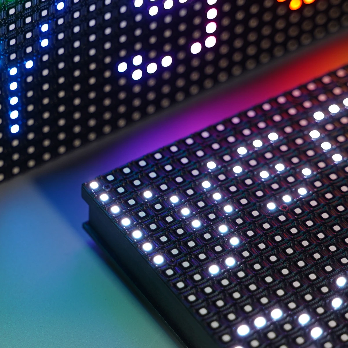 P5 في الهواء الطلق مصلحة الارصاد الجوية كامل اللون Led وحدة عرض 64x32 بكسل تنافسية 320 مللي متر x 160 مللي متر وحدات للإعلان