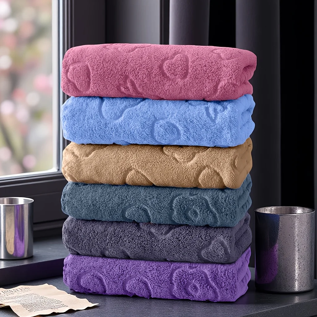 

Набор из 6 цветных полотенец из кораллового флиса: мягкие, пушистые, приятные для кожи, с высокой впитываемостью, быстросохнущие, устойчивые к выцветанию, долговечные.