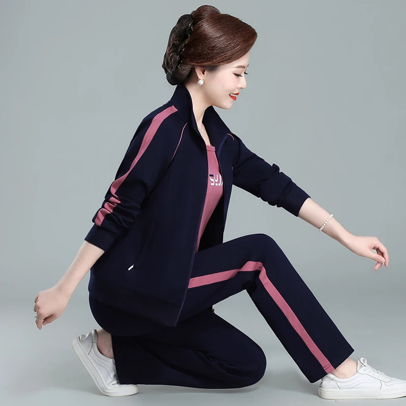

Осенний модный комплект верхней одежды и спортивной одежды для женщин: комплект из двух предметов, размеры M и L, новый, 2025, из хлопка и полиэстера.