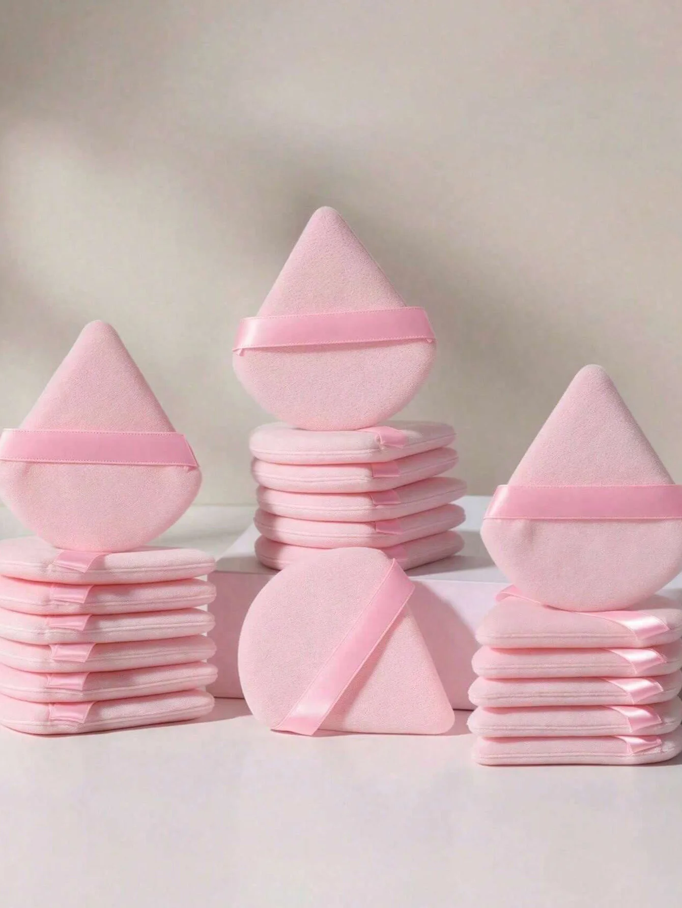 20 قطعة من خليطات المكياج المثلثة المخملية الوردية - قابلة لإعادة الاستخدام لهدايا الأساس/السفر/عيد الميلاد