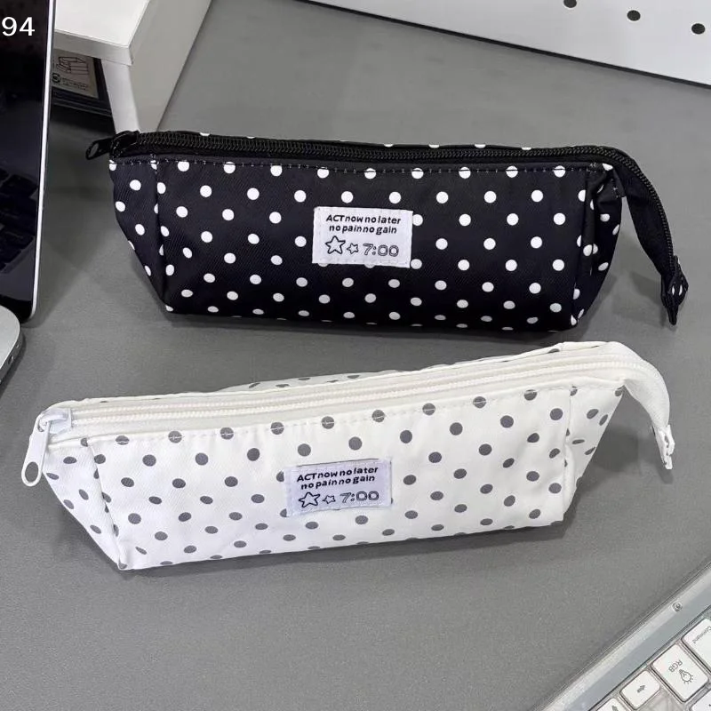 Stylish Polka Dot Large Capacity Zipper Pencil Pouch Perfect For School Office Stationery Storage Supplies BagNF stationery
