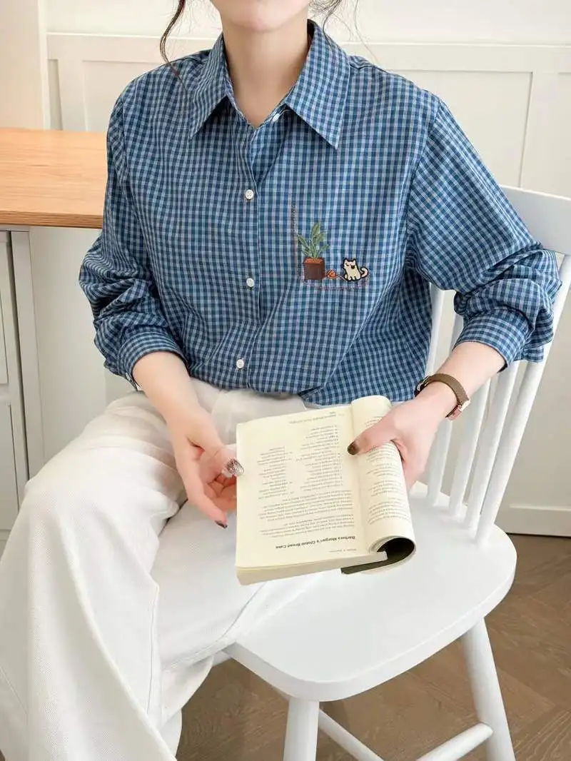 جديد 2025 الخريف قميص قطني بكم طويل ، المرأة بدوره إلى أسفل طوق منقوشة التطريز ، موري فتاة ريترو الحلو بلوزة فضفاضة T59319CC