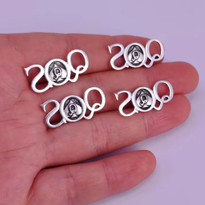 5pcs NEW Hot QOS spade Q pendant charm Gift For Women Men Accessories