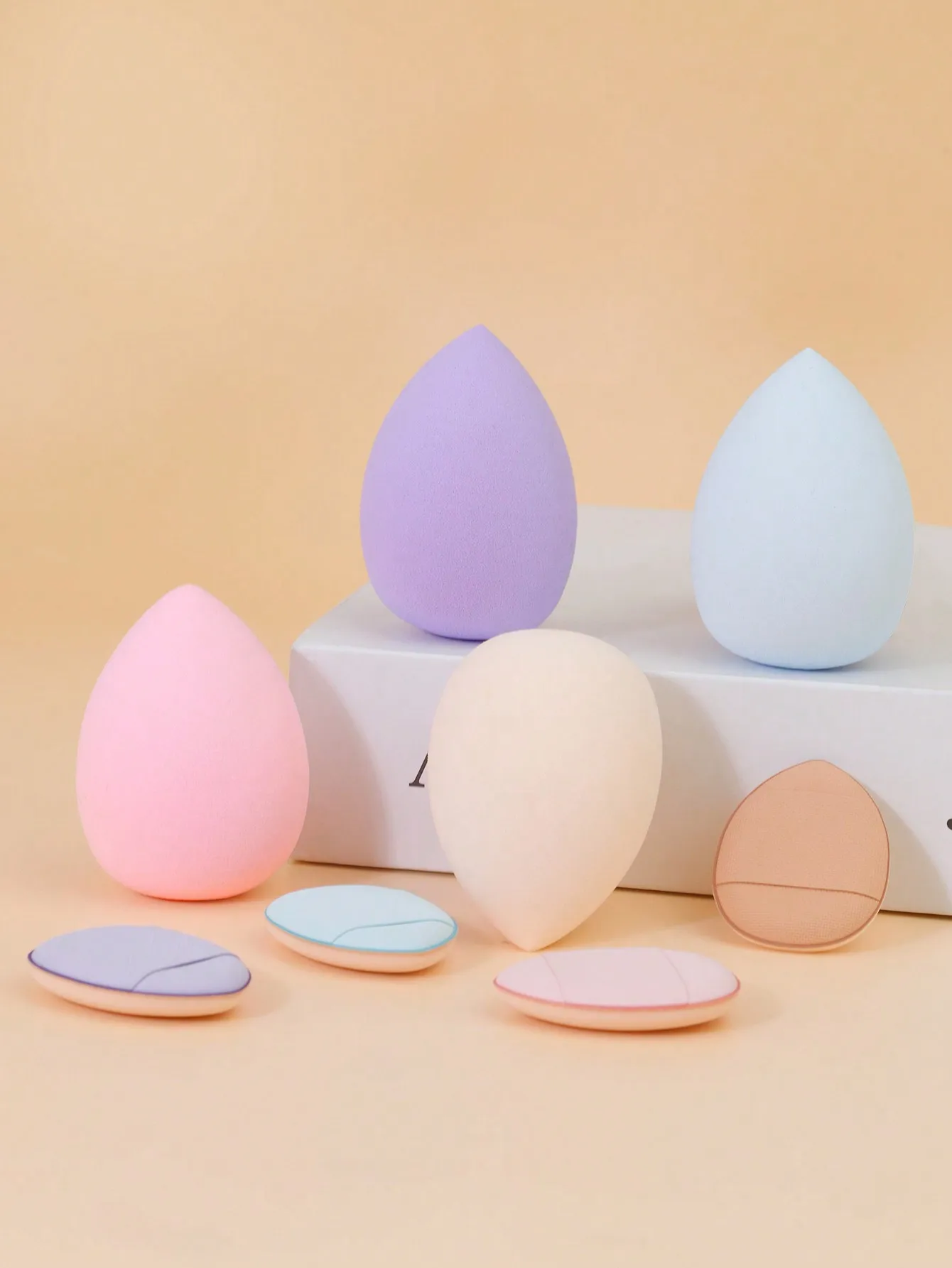 8Pcs Latex-Free Sponge & Thumb Puff Set 4 Teardrop Blenders 4 Flocked Puffs Wet Dry Dual Use Powder Foundation Cosmetic Kit