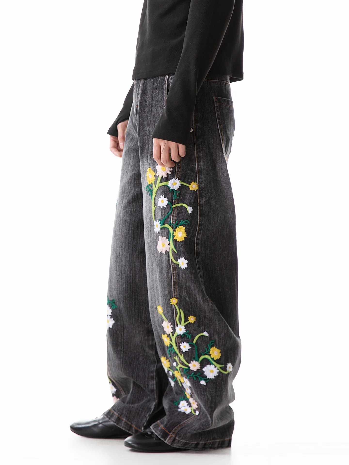 Pantalones vaqueros con bordado Floral de estilo americano para hombre, novedad de Otoño de 2025, pantalones curvos holgados Retro, pantalones vaqueros largos de pierna ancha a la moda