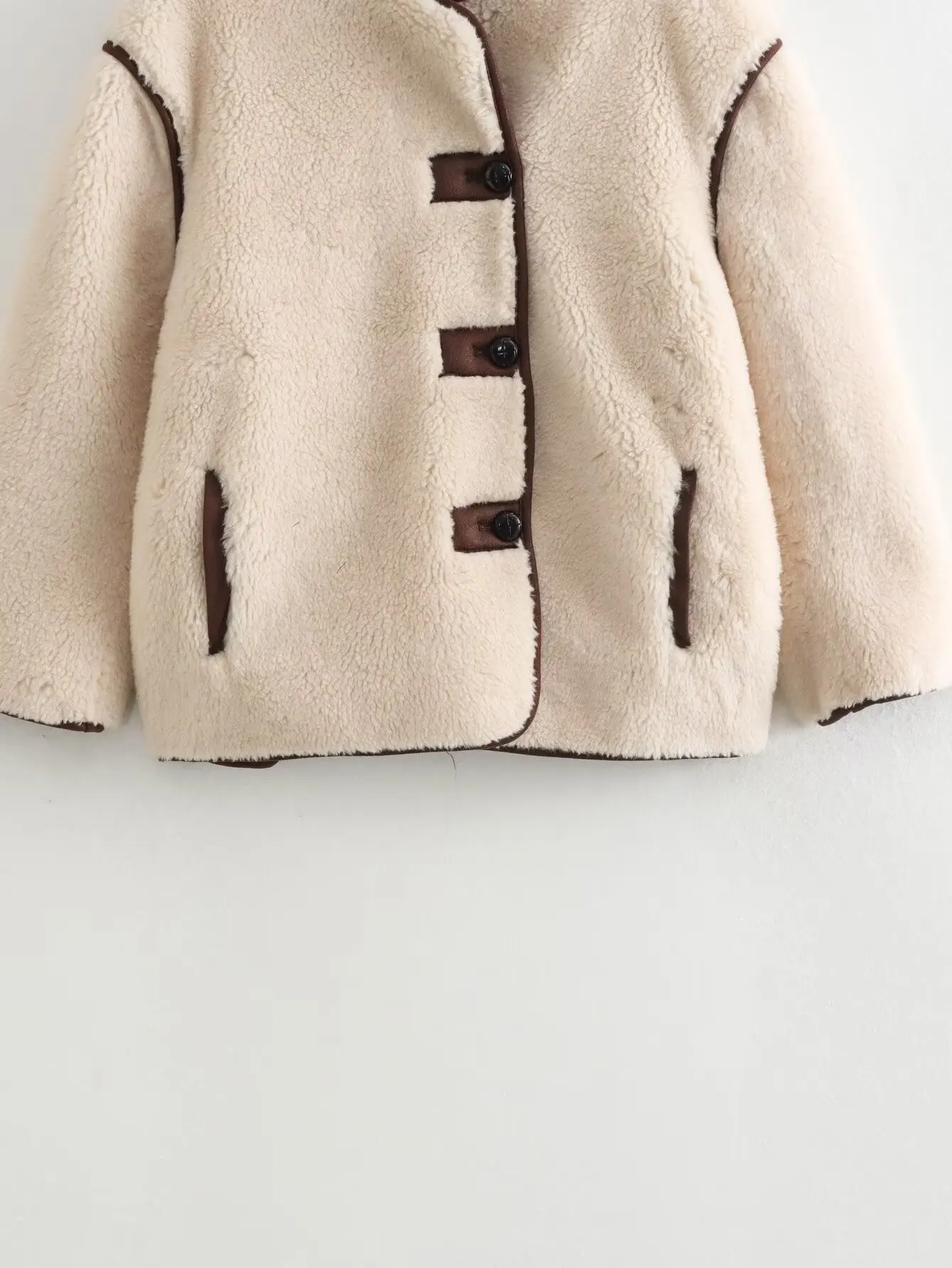 Maxdutti French Fashion Ladies Loose Coat Minimalist Faux Fur Button Coat Winter Jacket Women Tops
