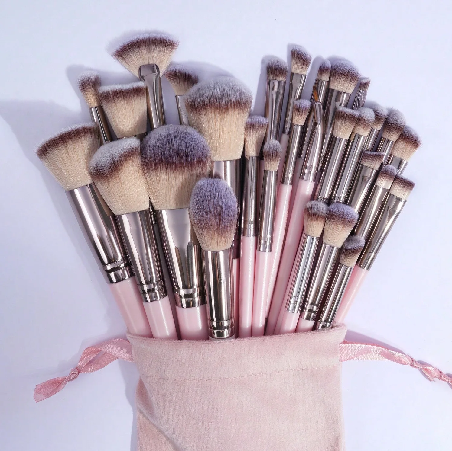 

Pink 30 Makeup Brushes Set Loose Paint Blush Brush Eye Shadow Lip Brush High-Gloss Makeup Brush Set Makeup Tools
