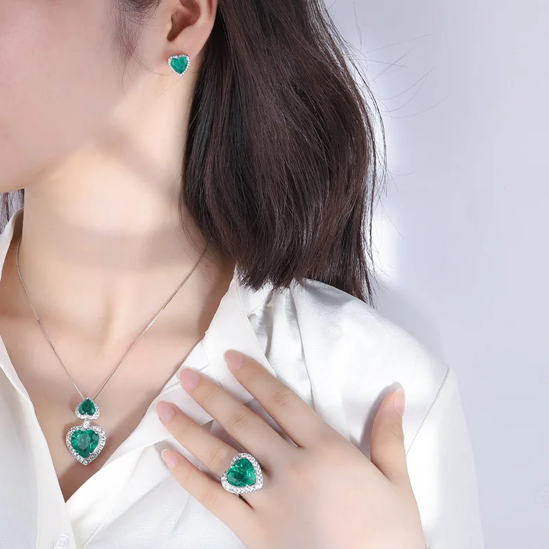 Jewelry S925 Silver Emerald Green Heart-Shaped Full Diamond Fashion Retro Set for Women 15*15