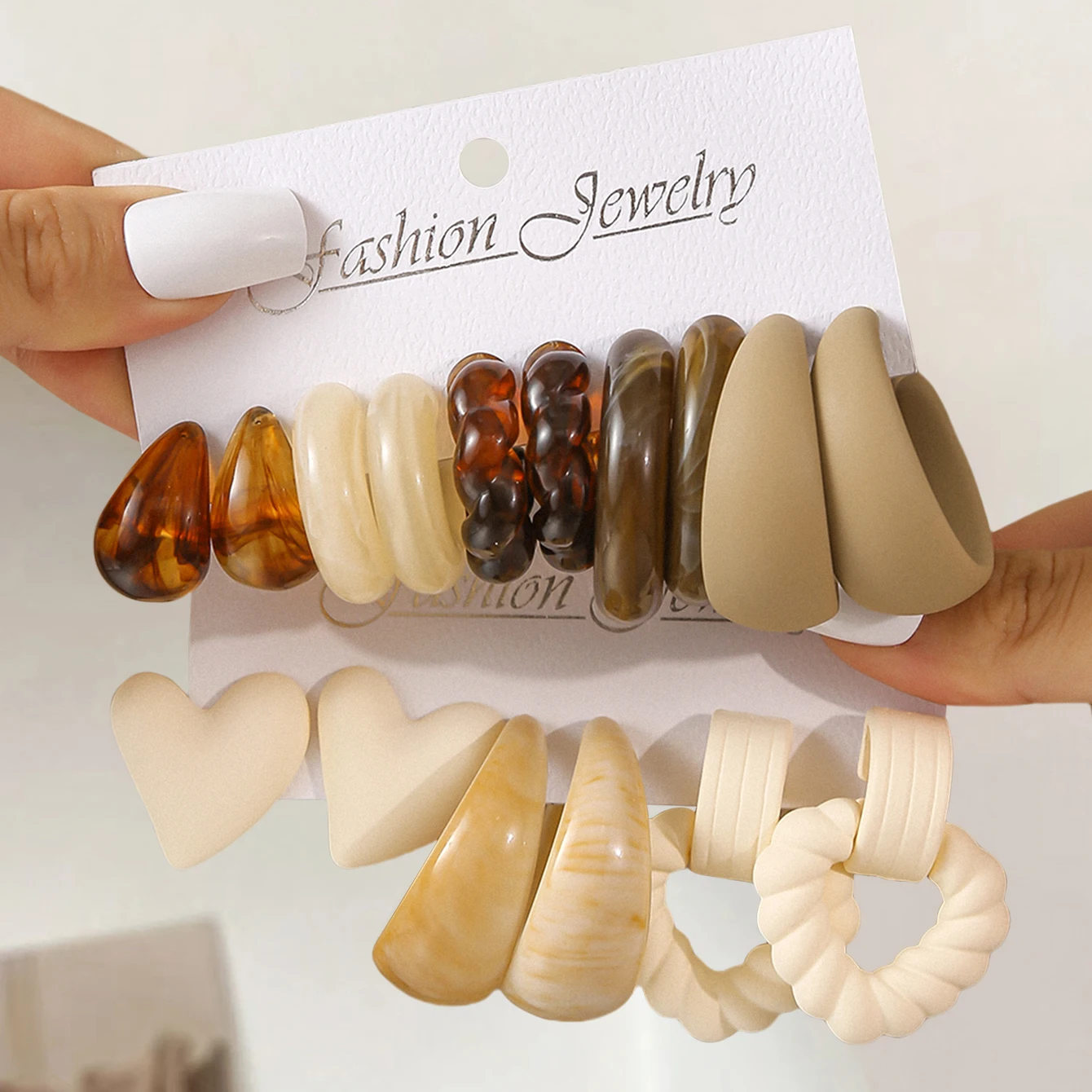 Cute Sweet White Heart-shaped Earrings Bohemian Resin Coffee Colored Droplet C-shaped Earrings Daily Casual Party Dating Jewelry