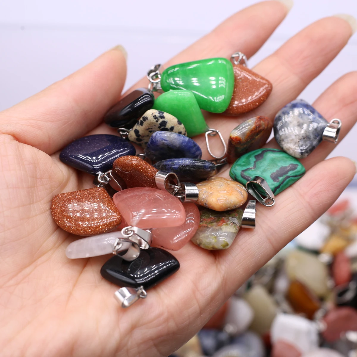 2PCS 22x18mm Fan-Shaped Pendant Natural Crystal Agate Quartz Charms for Jewelry Making DIY Necklaces Earrings and Accessories