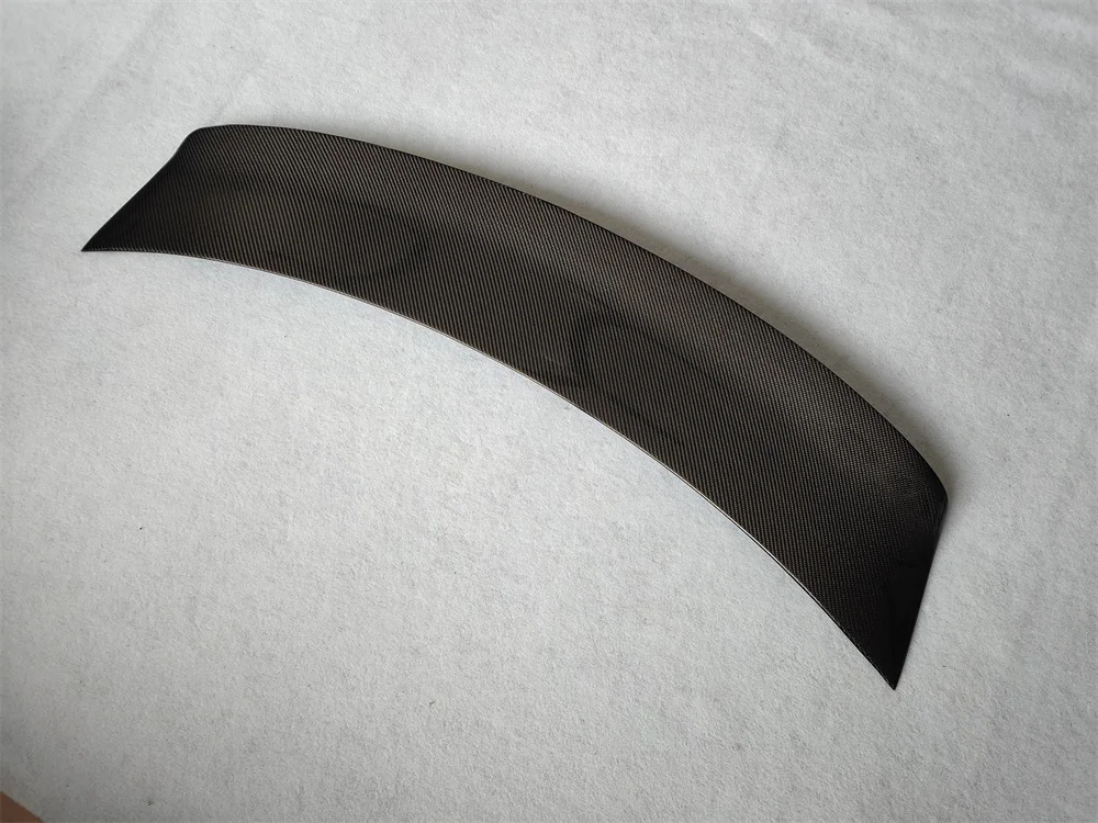 

Воздушная транспортировка, подходит для модифицированных автомобильных аксессуаров Porsche Taycan, задний спойлер из углеродного волокна в стиле M, автомобильные инструменты