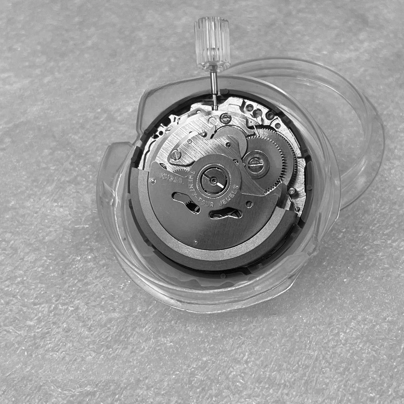 For NH35-3A Three-pin Automatic Mechanical Movement Black Character Calendar 3-character Movement, Bar Core 4H Bar Position