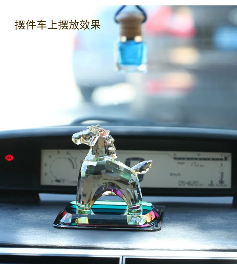 ornamenti-in-cristallo-a-forma-di-carrozza-graziosi-ornamenti-per-auto-accessori-creativi-per-interni-auto