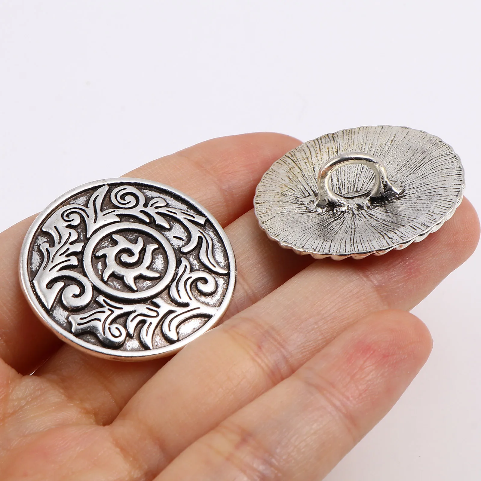 3pcs/lot Retro Round Metal Carved Shank Buttons Vintage Antique Silver Coat Jeans Button Star Flower Leaf Pattern Clothing DIY