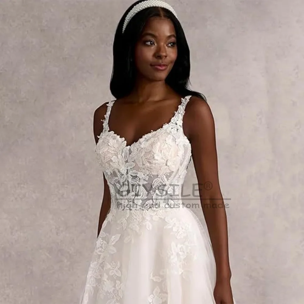 GIYSILE Customized Spaghetti Straps A Line Glitter Beach Wedding Dresses for Brides 2025 Sleeveless Boho Bride Lace Bridal Gowns