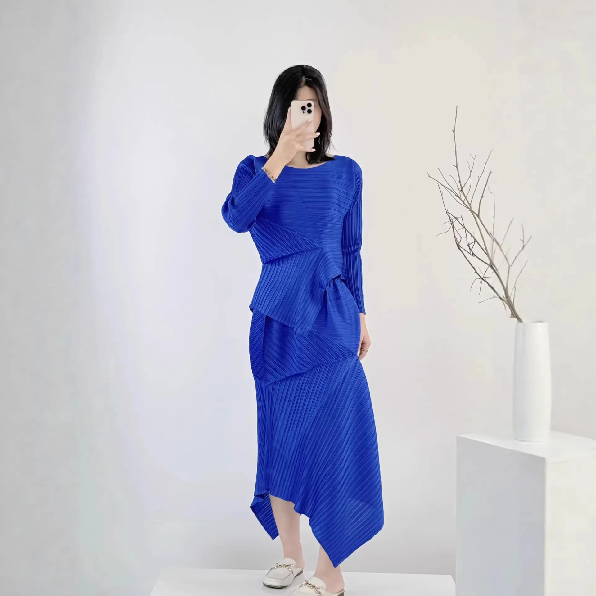 Traje Casual Plisado Miyake Para Mujer, Nuevo Modelo 2026, Color Sólido, Top Holgado Versátil + Falda Con Cintura Elástica, Conjunto De Dos Piezas Irregular — -47%, 44.36€ Coupon, from 48.79€ – 47% descuento – €48.79