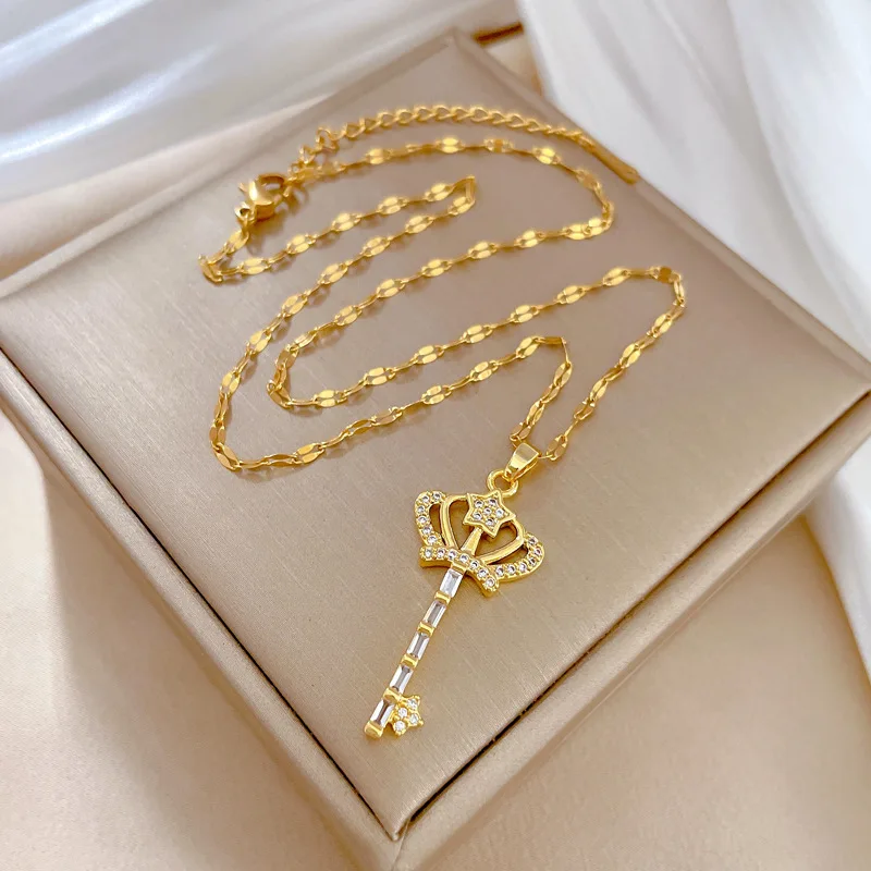 1 PC Crown Key Pendant Necklace Clear Rhinestone Gold Color Stainless Steel Queen Key Choker Timeless Jewelry For Women 45cm