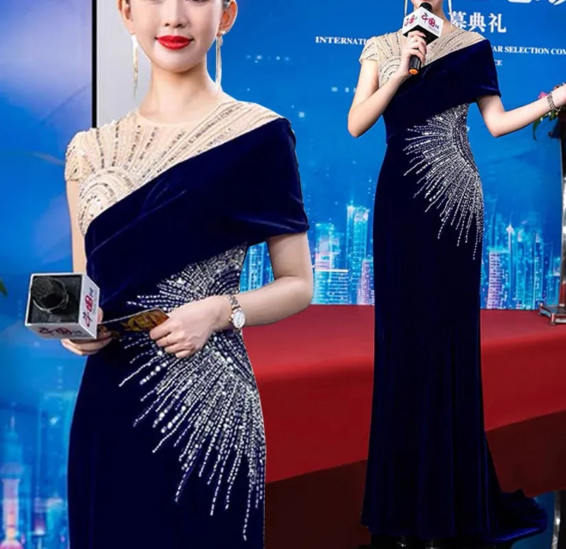 

Luxury Saudi Arabia Beading Formal Evening Dresses Sheer O-Neck Crystal Beading Long Prom Celebrity Dresses Robe De Soriee