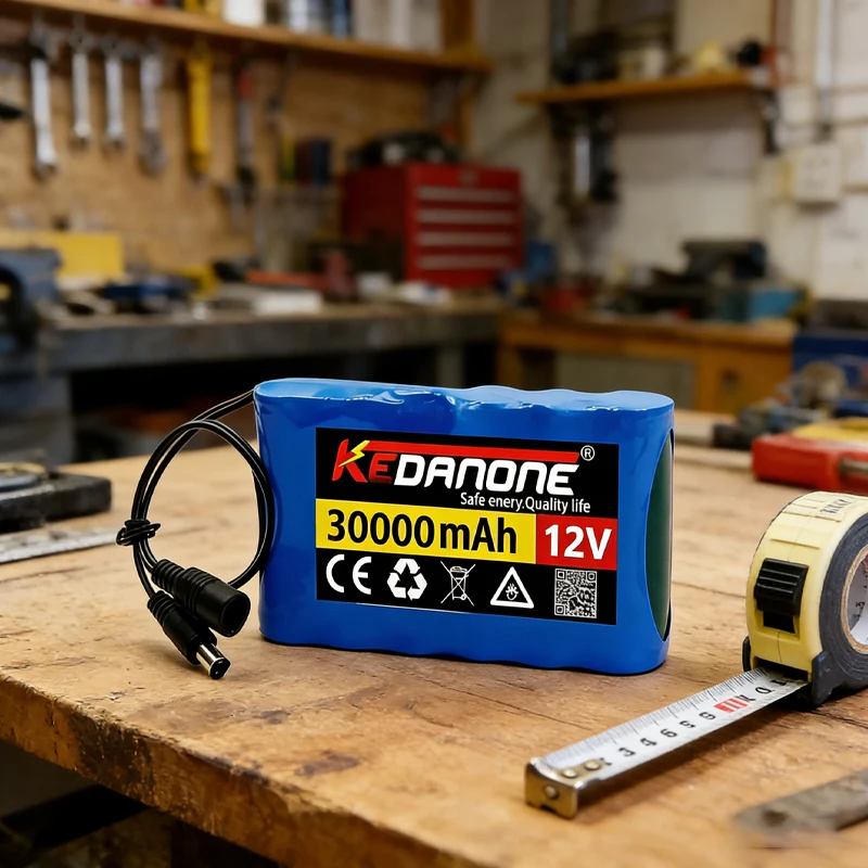 

Новый портативный аккумулятор Super 12V 30000mAh 3s2p, перезаряжаемый литий-ионный аккумулятор емкостью 12,6В 50Ач для камер видеонаблюдения и мониторов + зарядное устройство