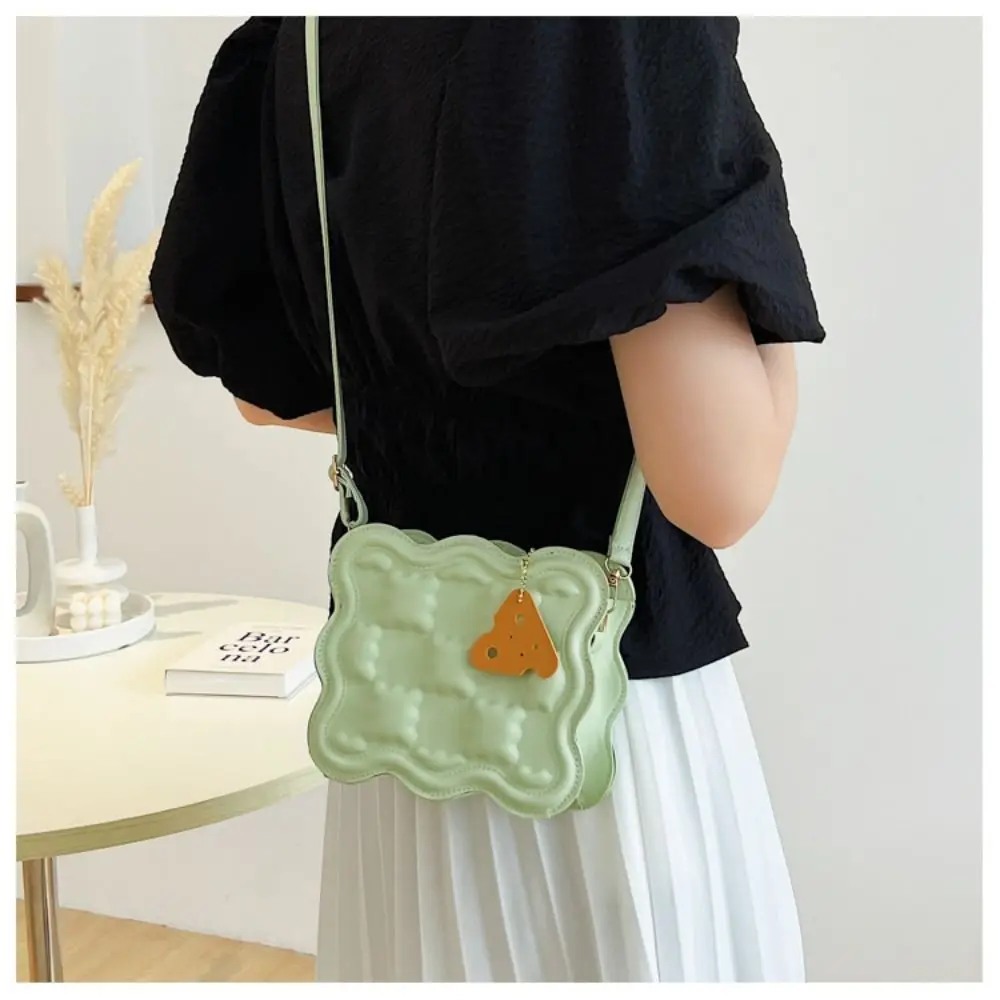 

Mini Cheese Shoulder Bag PU Leather Solid Color Casual Messenger Bag with Pendant Adjustable Strap Crossbody Bag Lady/Girls
