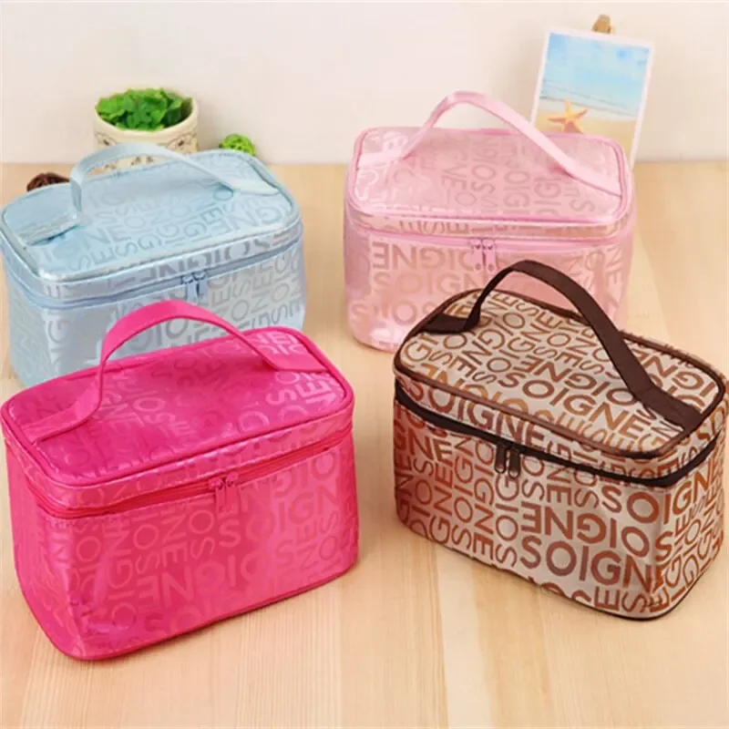 Borsa per il trucco Jacquard con lettera impermeabile portatile da donna nuova borsa da toilette portatile da viaggio rettangolare di moda