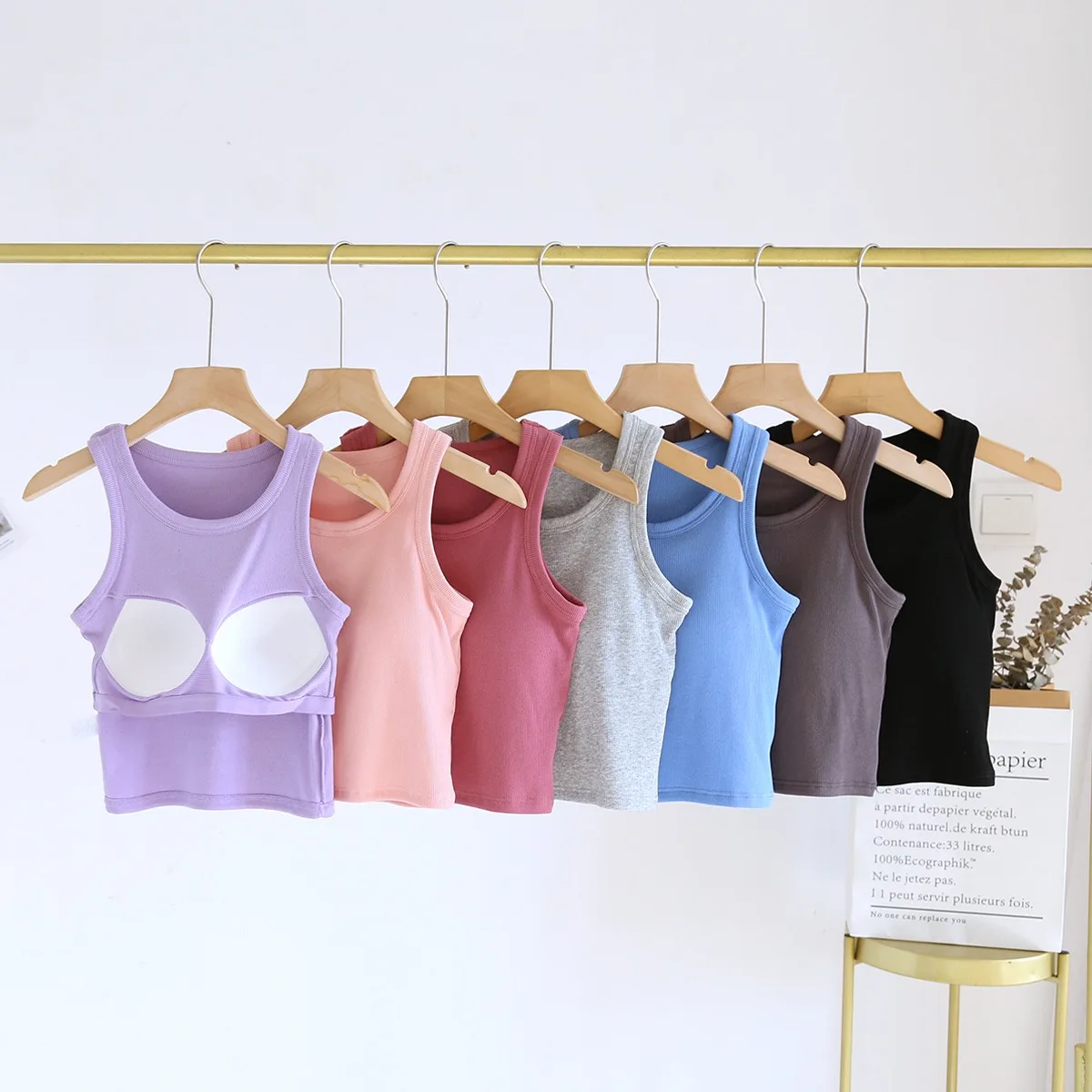 Ribbed Women\'s Camisole Solid Color Sleeveless With Padded Bust Wireless Crop Top Base Layering Undershirts Female Short Camis