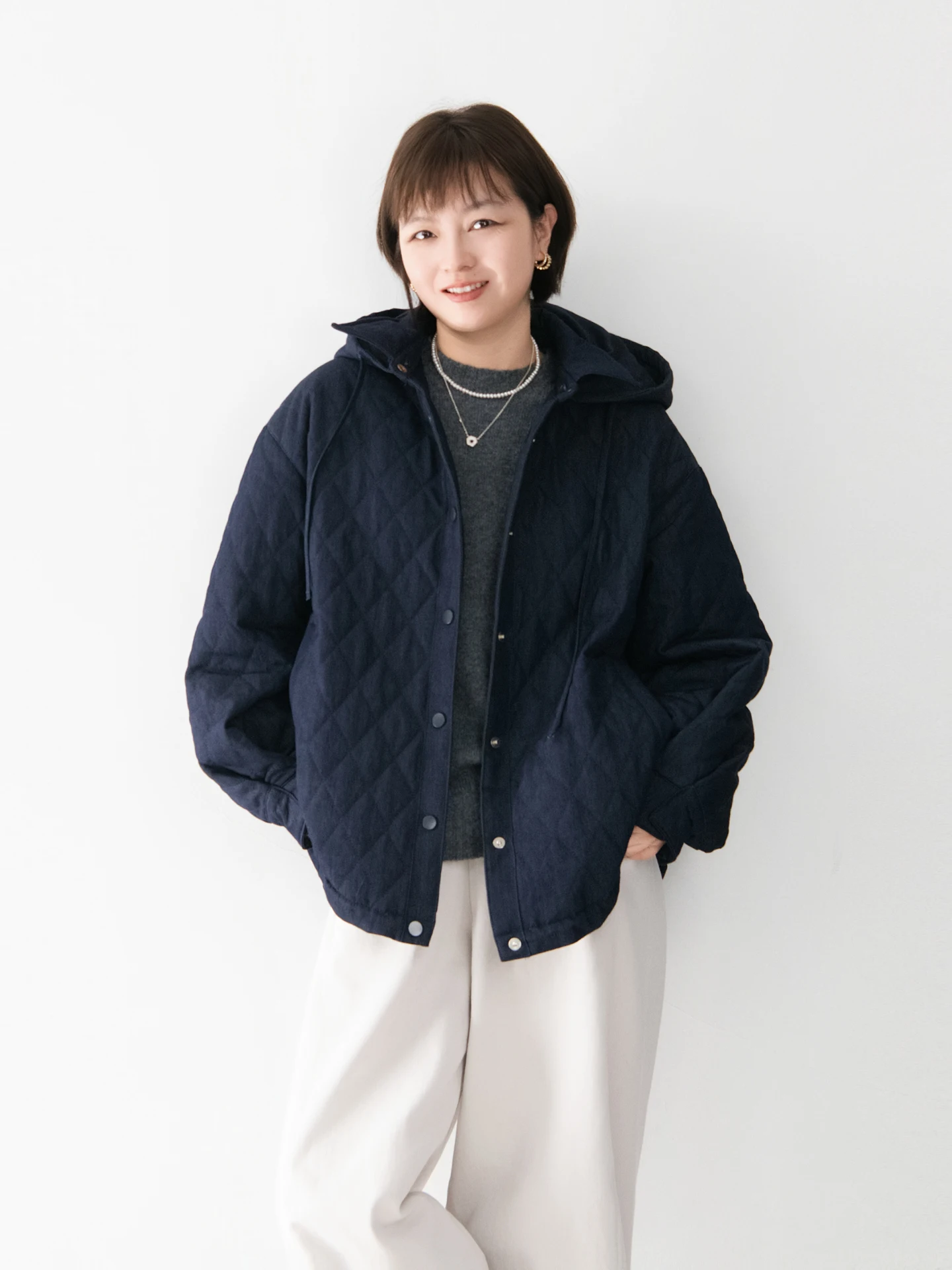 

Женская теплая повседневная стеганая куртка с отстегивающимся капюшоном в стиле ретро, универсальная, свободного кроя, с наполнителем из полиэфирного волокна