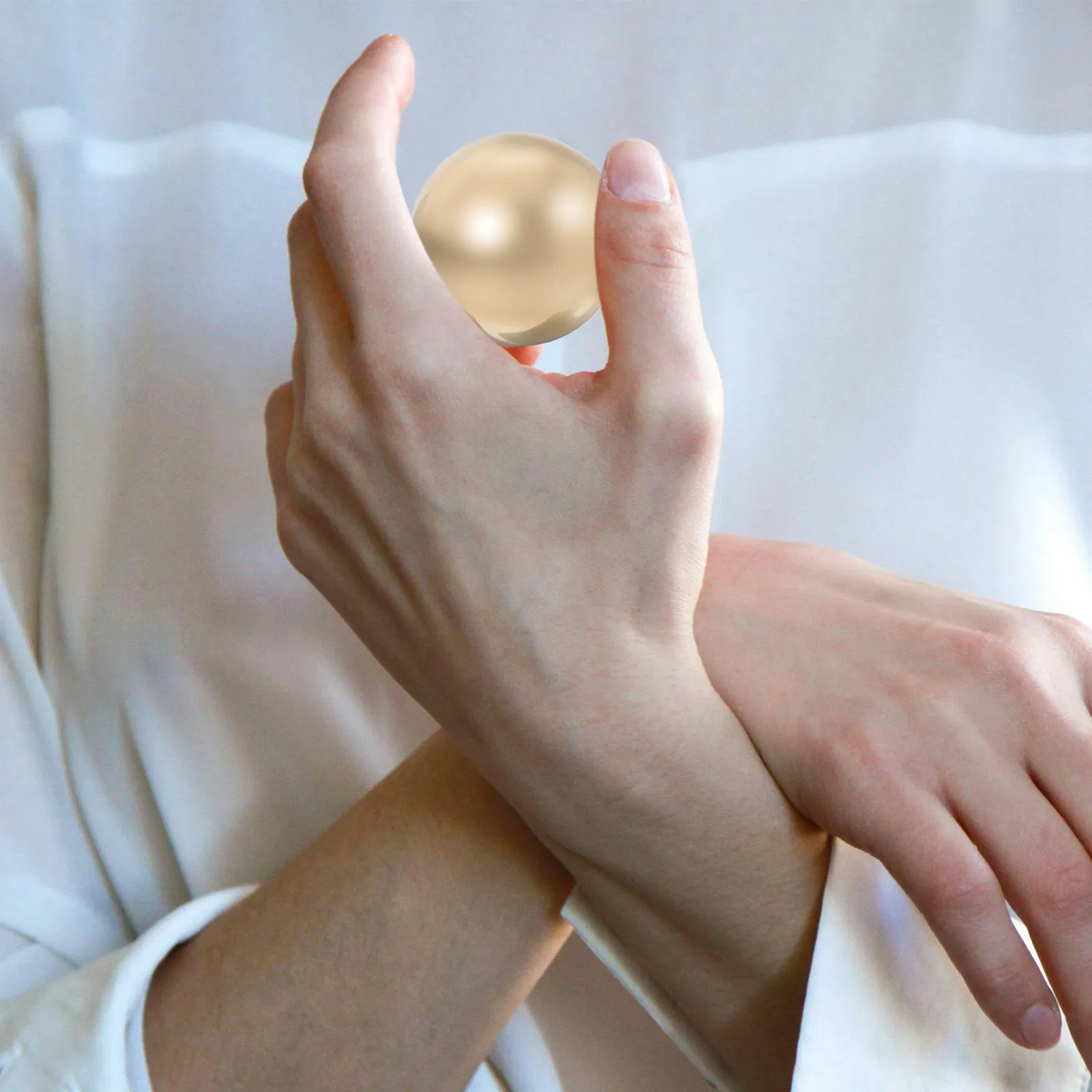2pcs Portable Brass Hand Massager – Stress Relief Desk Toy, Living Room Decor & Christmas Stocking Stuffer